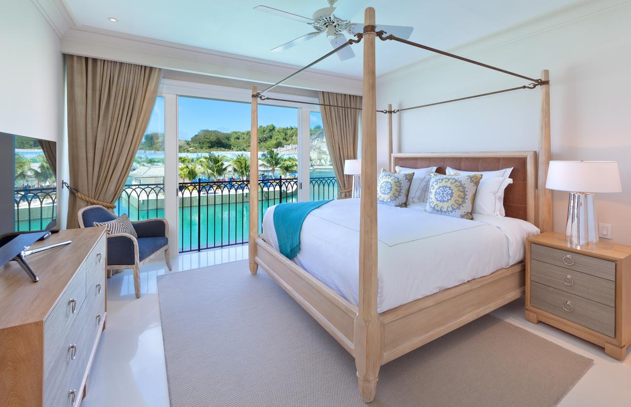 Port Ferdinand Marina & Luxury Residences 세인트 피터 외부 사진