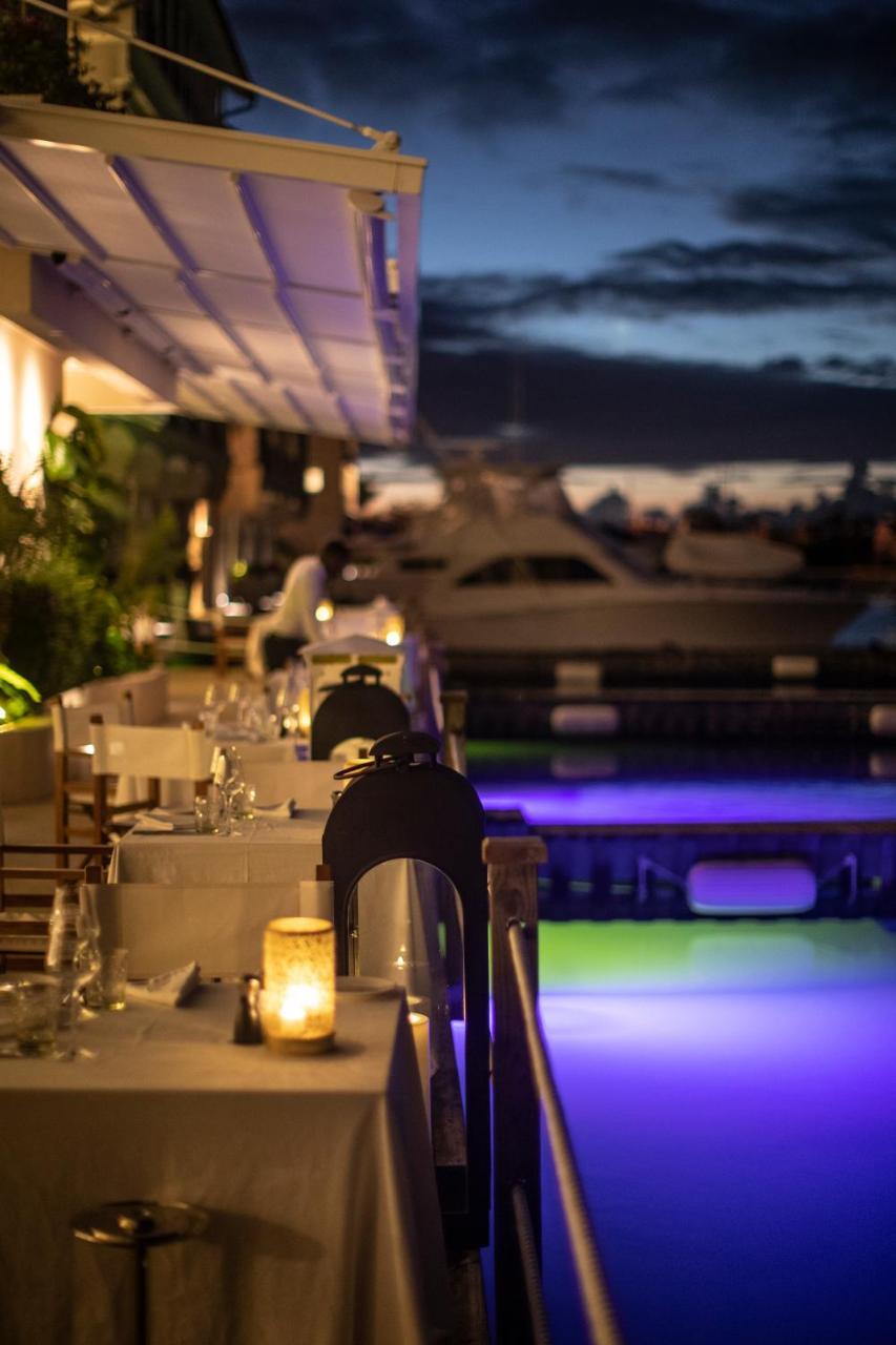 Port Ferdinand Marina & Luxury Residences 세인트 피터 외부 사진